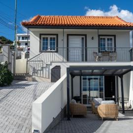 Ozeanica Heights by LovelyStay, hotel u gradu Gaula