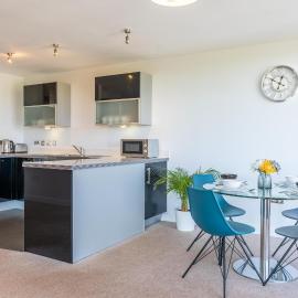 Cotels at Vizion Serviced Apartments, Superfast Broadband, Central Location, Free Parking, Fully Equipped Kitchen
