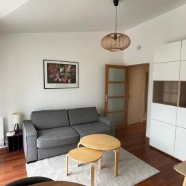 Charmant studio, hotel in La Garenne-Colombes