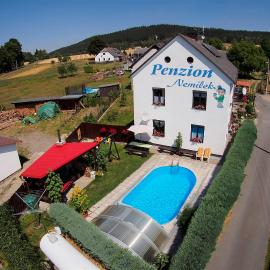 Penzion Nemílek, hotel Kolinecben