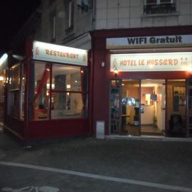 Hôtel Le Hussard, hotel em Alençon