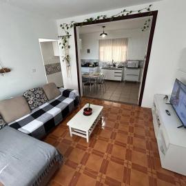 Casa Espaçosa no Centro com Linda Vista para o Mar