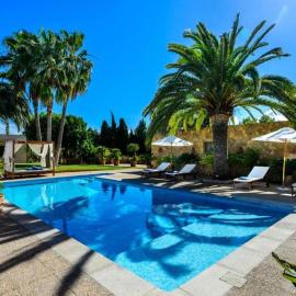Villa Can Safres Raco, hotel in Santa Gertrudis de Fruitera