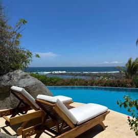Casamar, beach front estate on Troncones Point, hotel Tronconesben