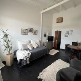 El Garaje – hotel w mieście Puerto Deseado