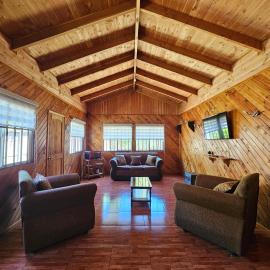 Cabaña Los Maquis, hotel Licanrayban
