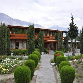 Gilgit Serena Hotel, hotell i Gilgit