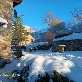 Posada El Rincón de Babia、La Cuetaのホテル