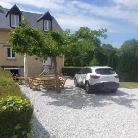 GITE LE MOULIN en Baie du MONT ST MICHEL – hotel w mieście Bacilly