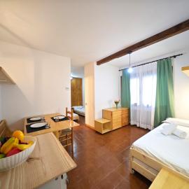 Hostdomus - Abete Apartment, hotel Grange Sises városában