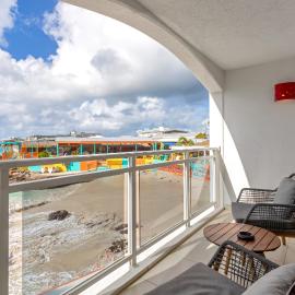 Maho Beach Sand Bar Suite, 2-BR