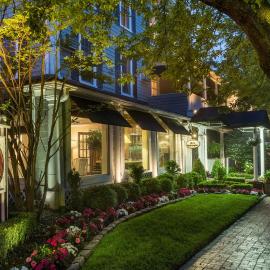 Chateau Inn and Suites, hotel din Spring Lake