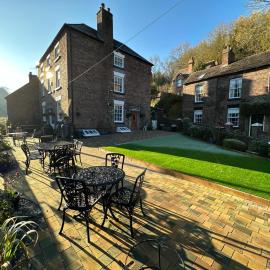 Viaduct Guest House