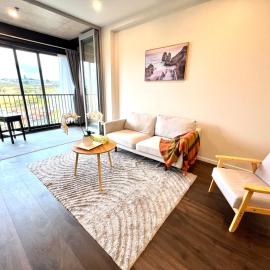 A modern cosy home near highway