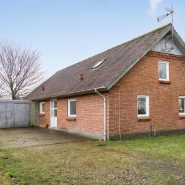Awesome Home In Øster Assels With Wifi