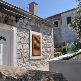 Apartments Oasis, Hotel in Veli Rat