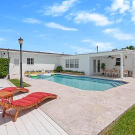 Casa Cabos - Fun in Miami - Pool BBQ - Fit 10, hotelli kohteessa Tamiami