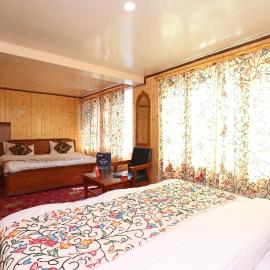 Hotel Bright Palace, hotel din Pahalgām