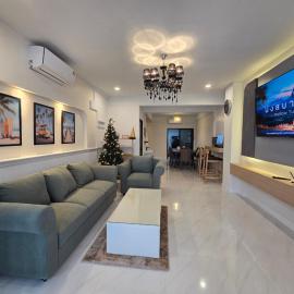 The Bliss House Bangsaen, hotel in Ban Laem Thaen