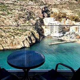 Gozo Xlendi Coastal Apartment with Stunning Sea View, Free Private Parking, AC & WiFi