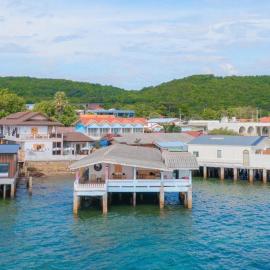 บ้านทะเลสวย เกาะล้าน, hotel a Ko Larn