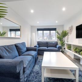 2 Double Bedrooms, hótel í Fleet