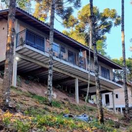 Espaço RAVI 2, hotel in Camanducaia