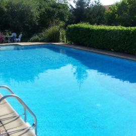 Idyllic Gite Holidays In Rural Stunning French Countryside With Pool, hotel u gradu Antigny