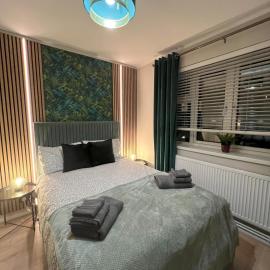 Spacious & Modern Family Gem โรงแรมในลอนดอน