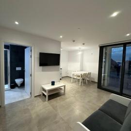 New CP Luxury studio with spa, hotel Gibraltárban