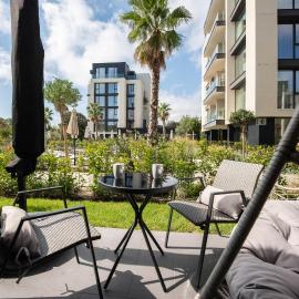Pool view Apartment Azur Deluxe Resort & Spa, hotel u gradu Varna City