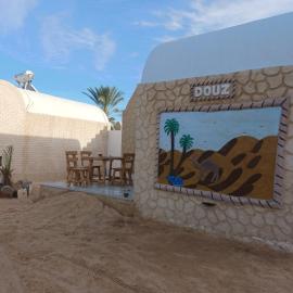Maisons la Porte de Désert à Douz, hotel a Douz
