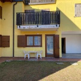 yellow house, hôtel à Verrès