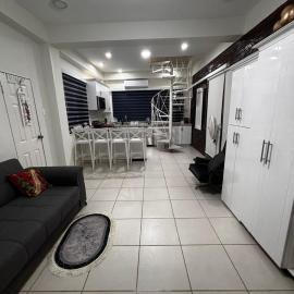 Elm's Secret Nest, Westmoorings-2 Bedroom Suite and Pool