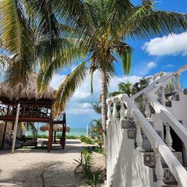 SandyToes La Casita del Mexicano