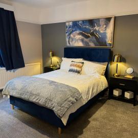 Very Large Central Property, hotel sa Dudley