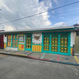 Casa Familiar María E