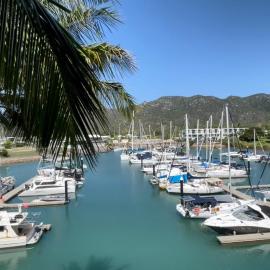 Absolutely Lovely Waterfront Apartment 333