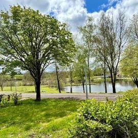 Camping Onlycamp Le Pioulat, hotel in Trizac