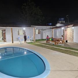 Casa de praia em pontas de pedra com piscina, hotel in Goiana