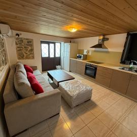 joanna's cottage, hotel en Tympáki