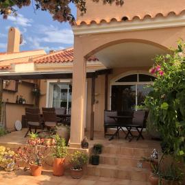 Preciosa casa con terraza y piscina R64 by Novadesta