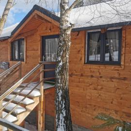 DeSirnea Nest Bungalow, hotel v destinaci Şirnea