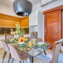 3 Bd Pvt House with big common pool and Gym