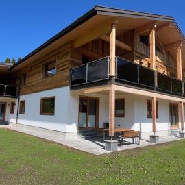 Lärchenchalet am Weißensee, hotell i Oberdorf