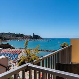 Hotel Florida Lerici, מלון בלריצ'י