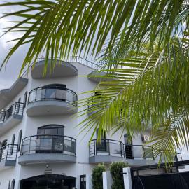 GUTIERREZ HOTEL, hotel di Americana