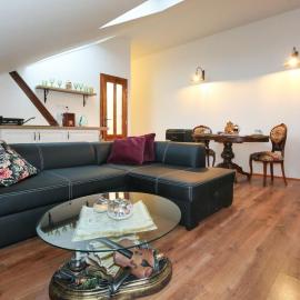 Apartmán Maximilián, hotel in Štiavnické Bane