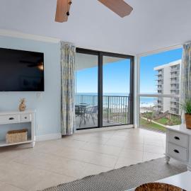 Perch at Mainsail - Gorgeous Beachfront Destin Condo, hotel v destinácii Destin