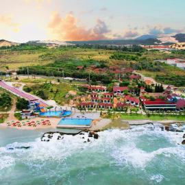 Adora Bay Ke Ga Beach Resort - Onsite Water Park